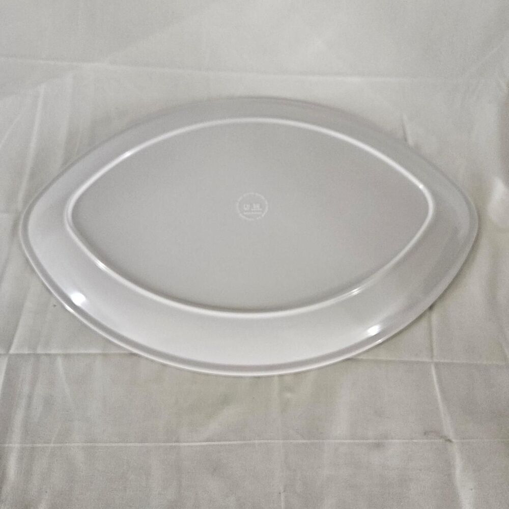 No-brand Dinnerware - Picture 3 of 3